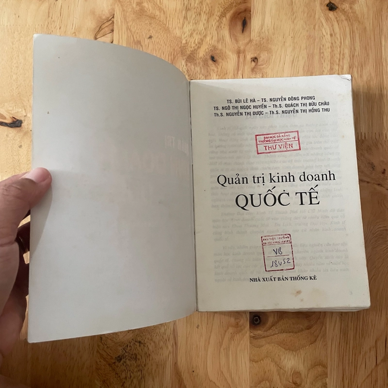 II Tựa sách: Quản Trị Kinh Doanh Quốc Tế - 2001 471583