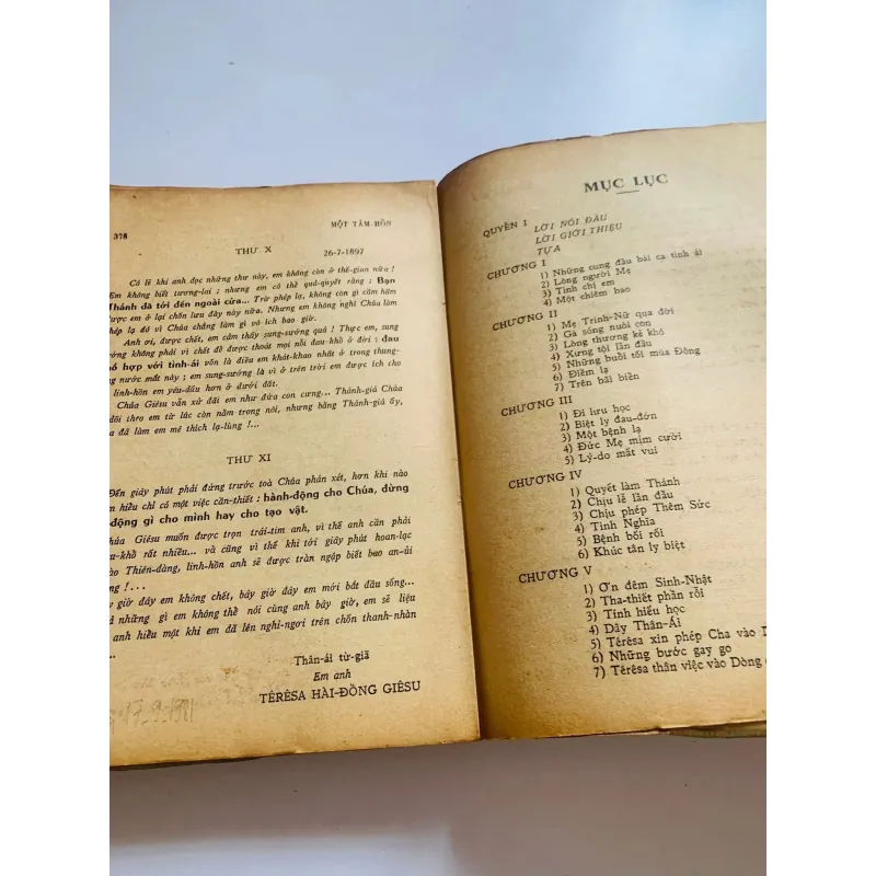 [SÁCH XƯA 1960] MỘT TÂM HỒN - THÁNH NỮ TÊ RÊ SA 752758