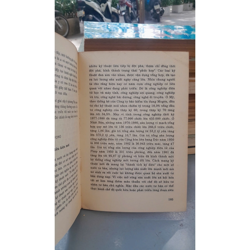 CUỘC ĐỌ SỨC GIỮA HAI CHẾ ĐỘ XÃ HỘI BÀN VỀ CHỐNG "DIỄN BIẾN HÒA BÌNH " 443480