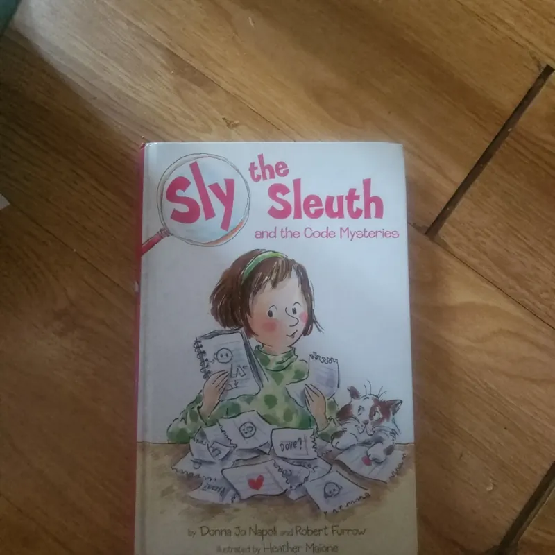 Sly the Sleuth and the Code Mysteries (bìa cứng) Giá 30k  603940