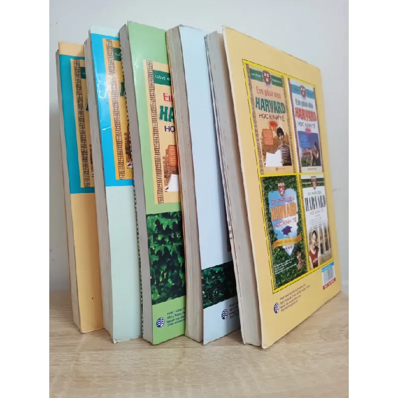[Phiên Chợ Sách Cũ] Em Phải Đến Harvard Học Kinh Tế (Bộ 5 Tập) (2009) - Lưu Vệ Hoa, Trương Hân Vũ, Harriet Beecher Stowe, Chu Hiểu Cường, Thành Phục Hoa, Karl White S1507 506308