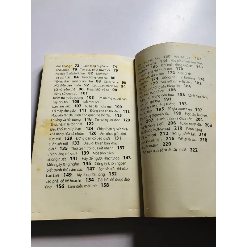 ĐỜI NGẮN ĐỪNG NGỦ DÀI 749137