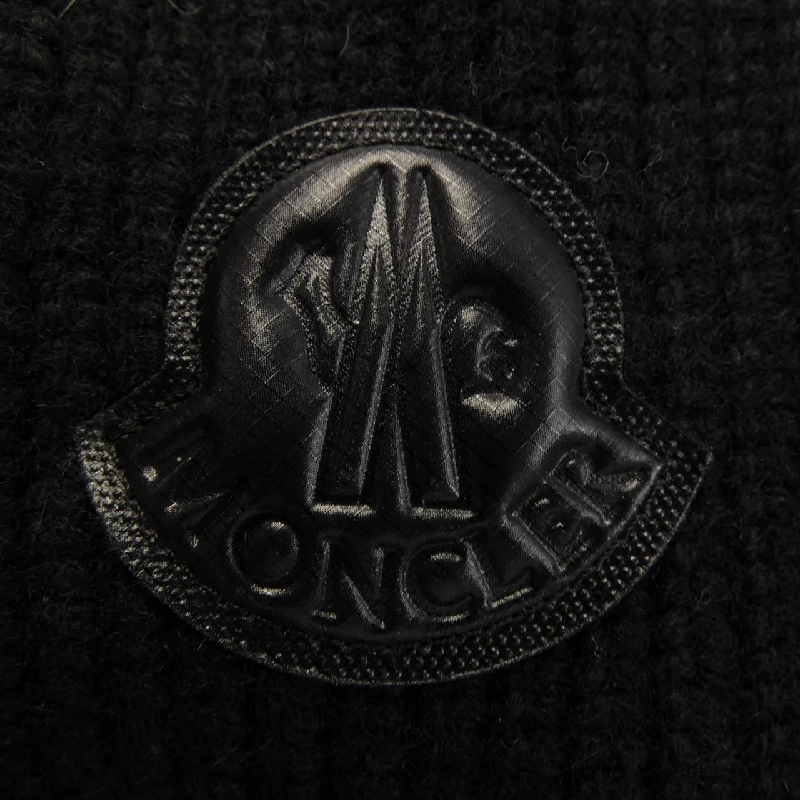 Áo khoác lông vũ MONCLER 642533