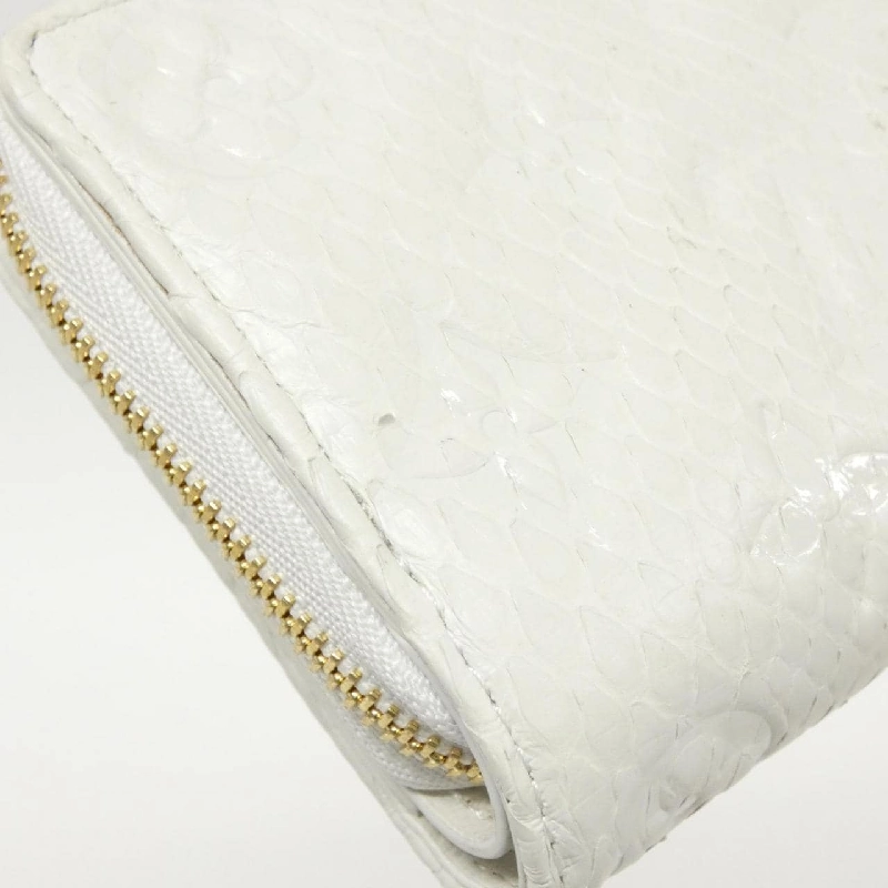 Ví Louis Vuitton da kỳ lạ Portefeuille Rue 622148