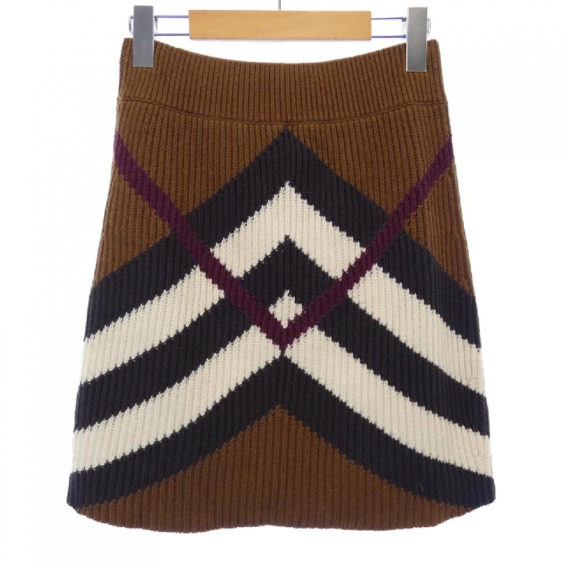 Váy BURBERRY 651748