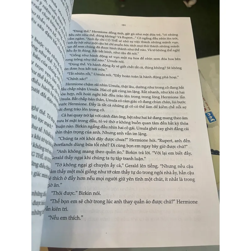 NGƯỜI ĐÀN BÀ ĐANG YÊU (WOMAN IN LOVE) - D.H.LAWRENCE (HỒ ANH QUANG dịch) 1008485