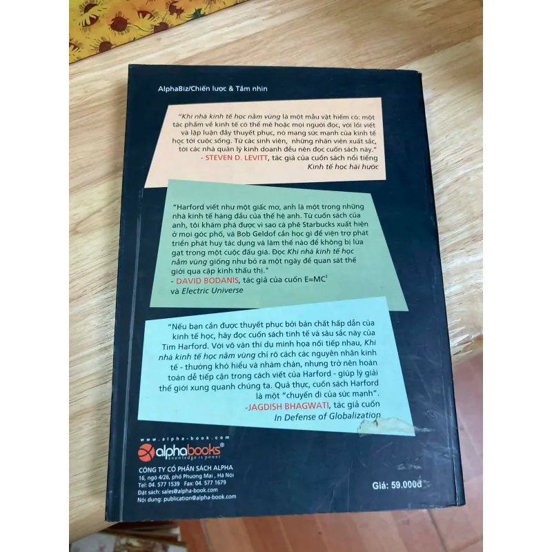 Khi Nhà Kinh Tế Học Nằm Vùng - Tim Harford 966535