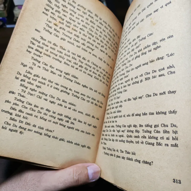 Luận Cổ Suy Kim - Lời Bình Về Tam Quốc Chí - Mộng Bình Sơn 1021262