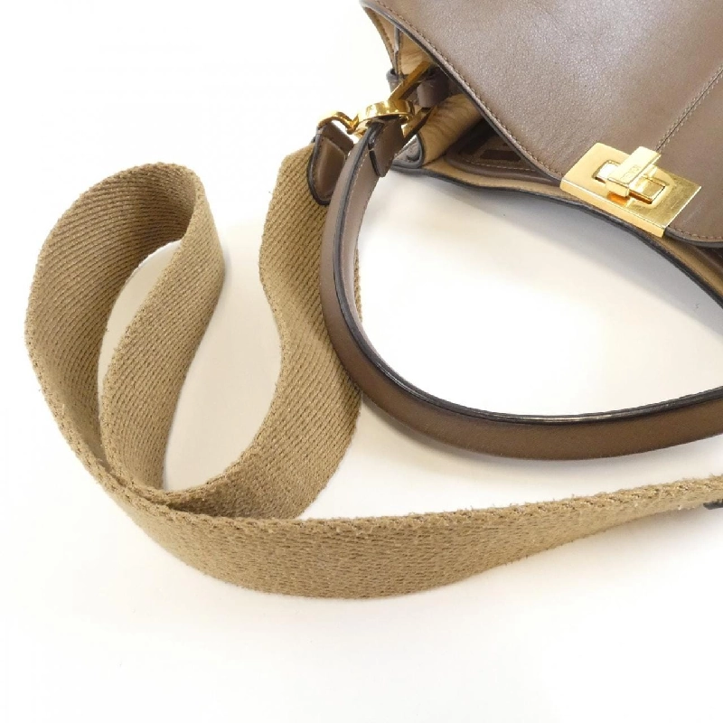 Túi Fendi Peekaboo Xlight Regular 8BN310 A5E9 617570