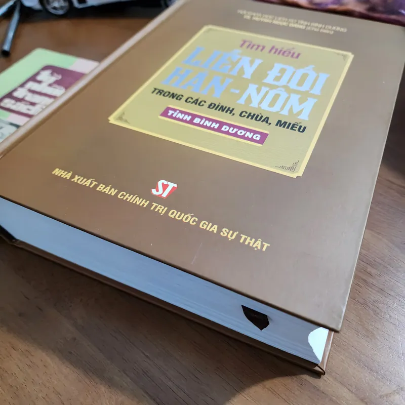 Tìm hiểu liễn đối Hán Nôm trong các đình chùa miếu tỉnh Bình Dương | khổ to 697550