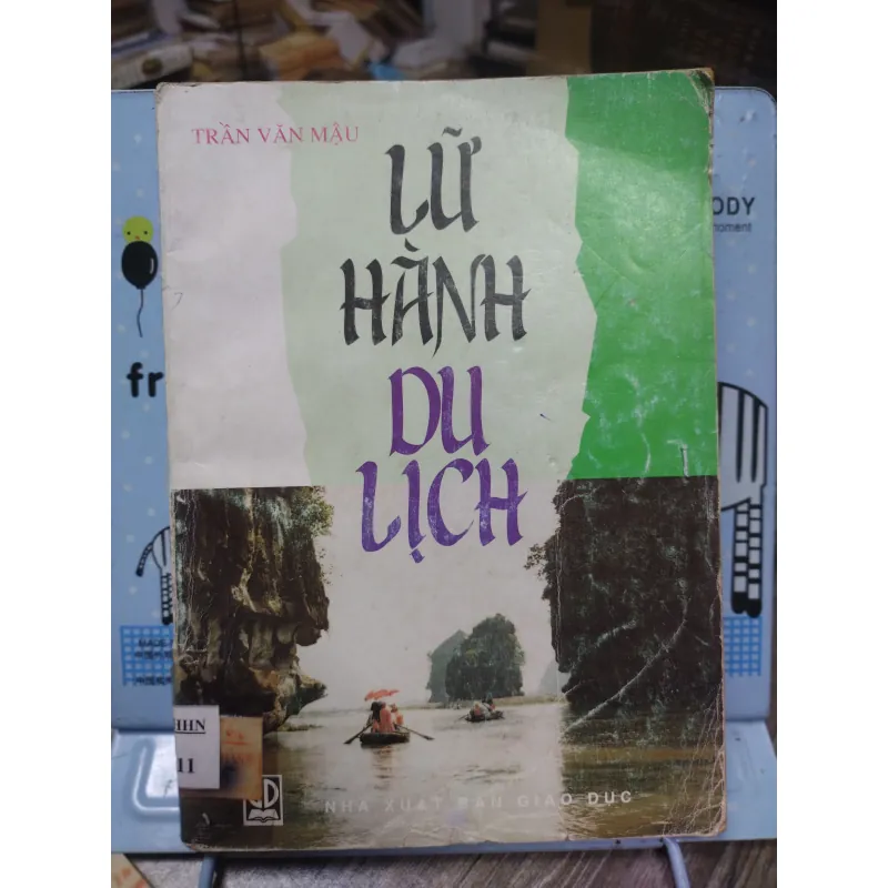 Sách: Lữ Hành Du Lịch - TG: Trần Văn Mậu (A1) 749505