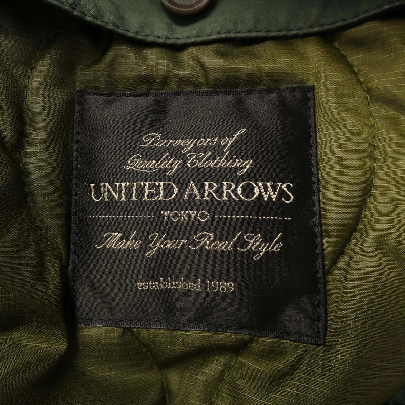 Hàng hiệu TOMORROW LAND - Áo khoác 886167