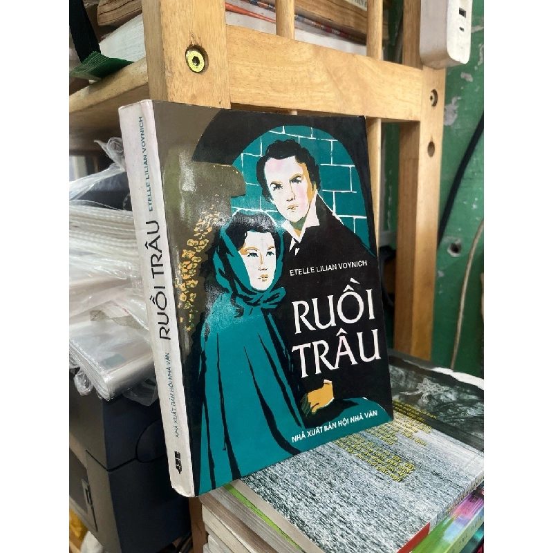 Ruồi trâu - Ê. L. Vôi-nít-sơ 130333