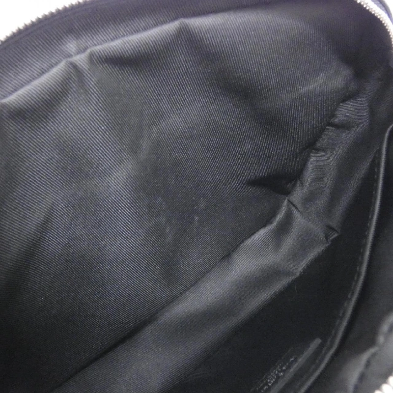 Túi đeo chéo ngoài trời Louis Vuitton Taiga Lama PM M30233 611787