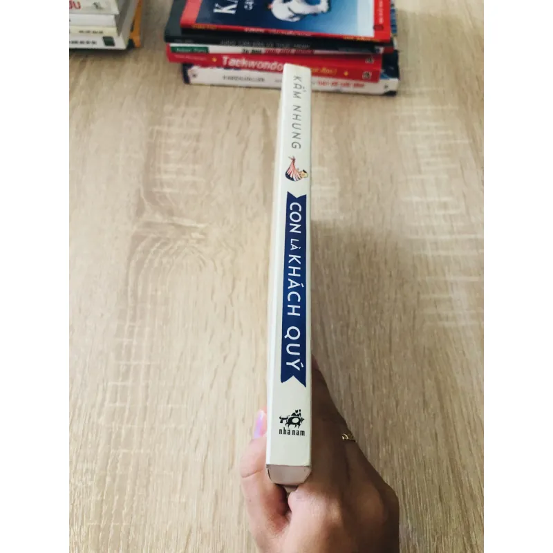 CON LÀ KHÁCH QUÝ - Ghi chép về cách người Mỹ nuôi dạy con 1004253