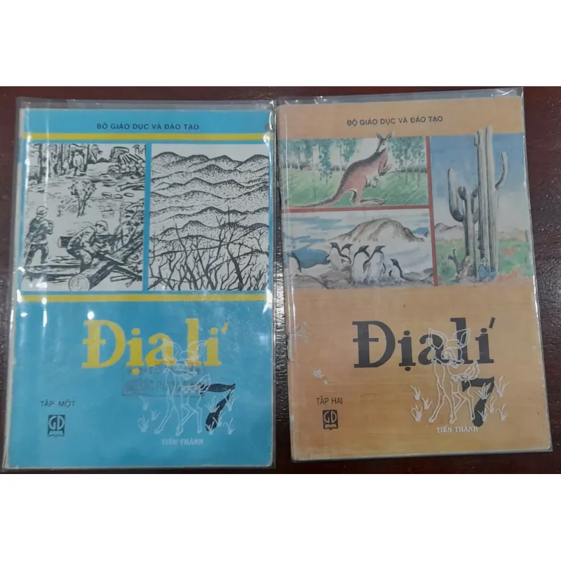 Lô 2 quyển Địa lí 7 714623