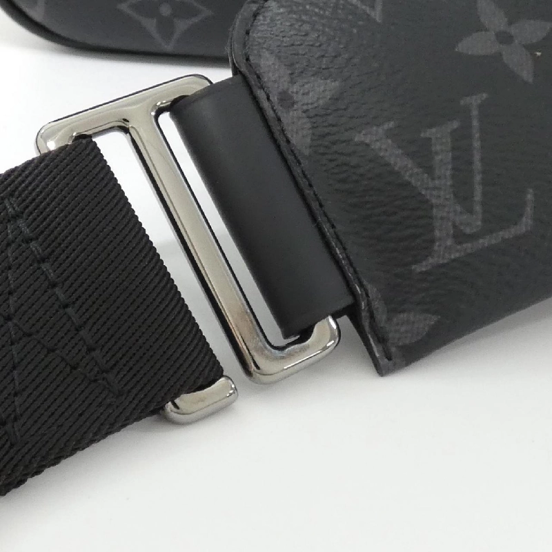 Túi đeo chéo Louis Vuitton Monogram Eclipse M42906 611723