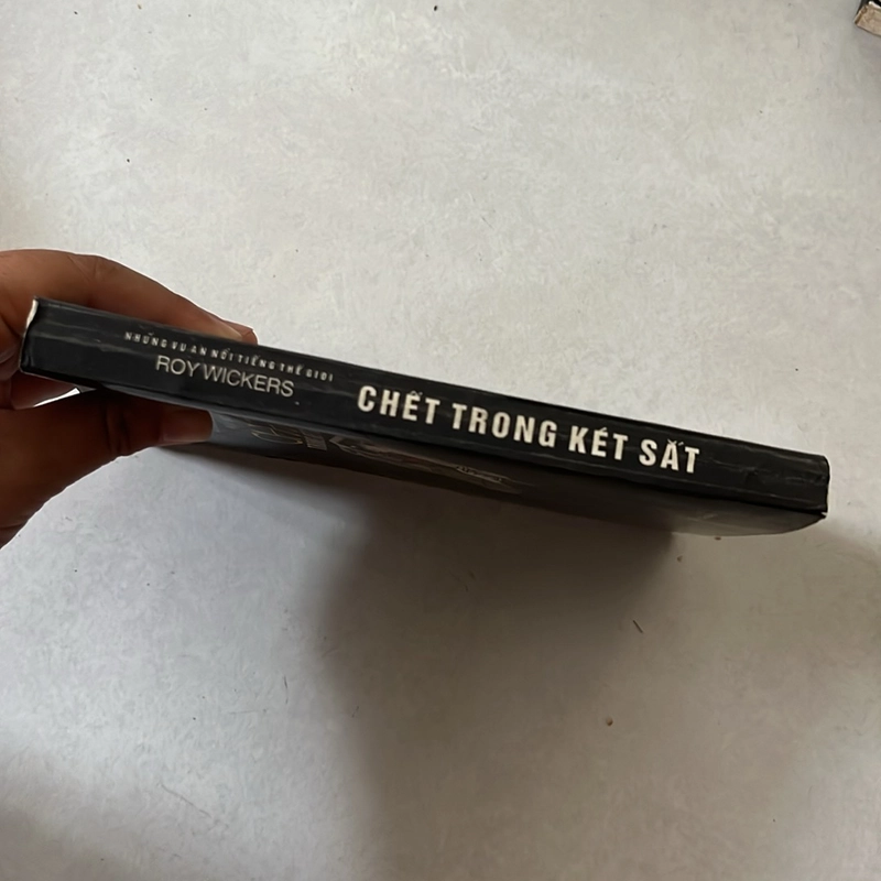 Chết trong két sắt - Roy Wickers (Những vụ án nổi tiếng thế giới) 506709