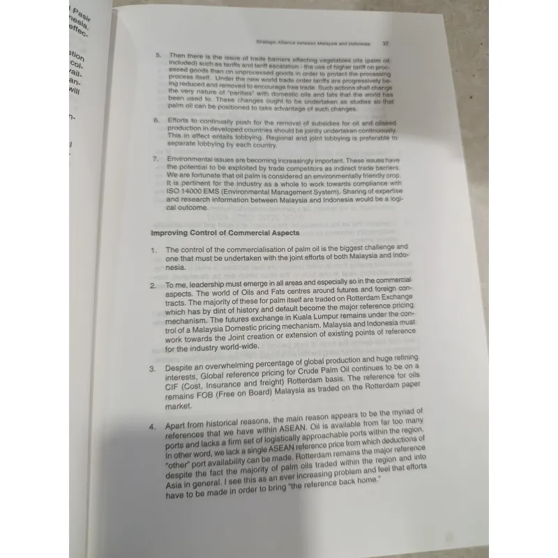 INDONESIA-MALAYSIA-SINGAPORE GROWTH TRIANGLE: BORDERLESS REGION FOR SUSTAINABLE PROGRESS 558707