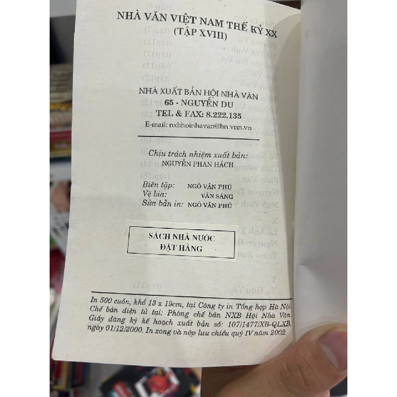 Nhà Văn Việt Nam Thế Kỷ XX - Nhiều tác giả 1001661