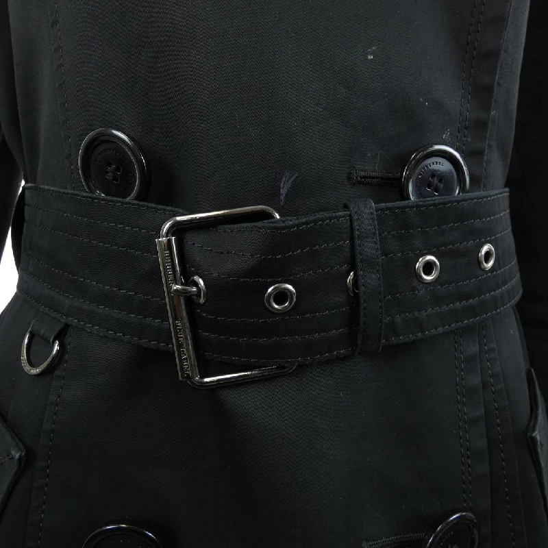 Áo khoác BURBERRY BLUE LABEL - Hàng hiệu Authentic 820953