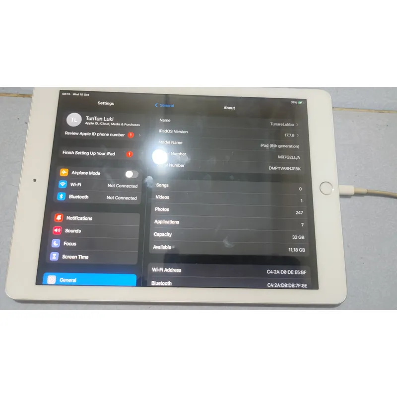Bán iPad 2018 Wifi còn sử dụng rất tốt. 592853