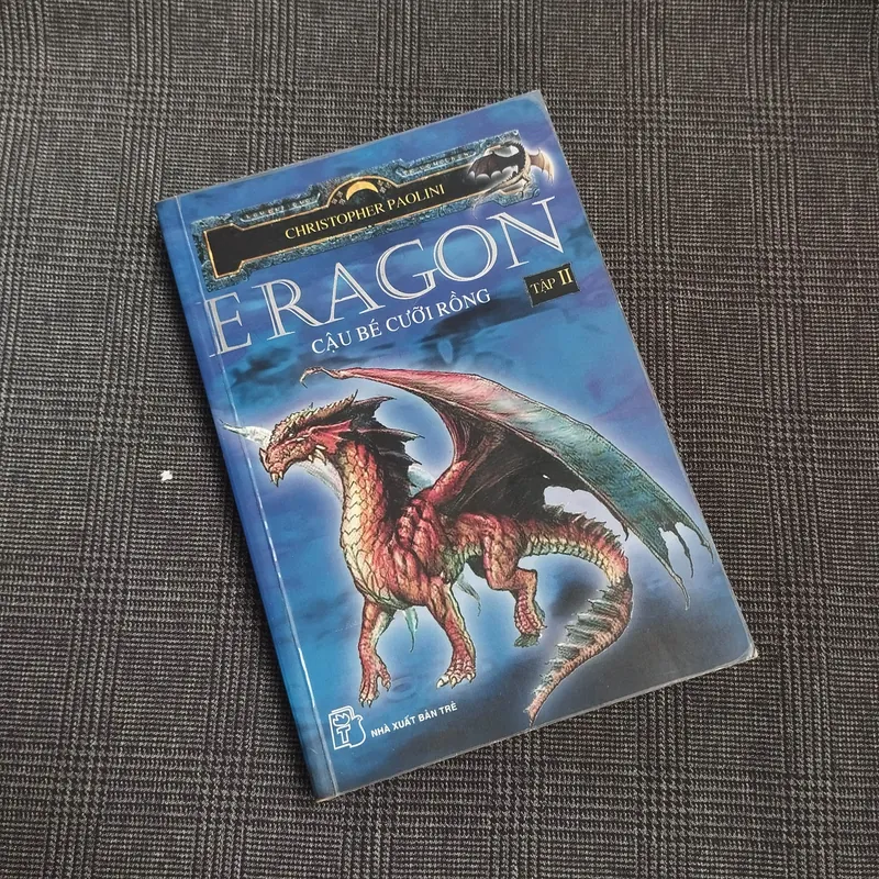 Eragon - Cậu bé cưỡi rồng - Tập 2 - Christopher Paolini 707024