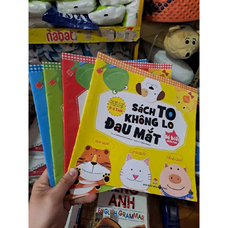 [Sách Cũ SCGR] Bộ 4 cuốn sách to không lo đau mắt 0-6 tuổi mới 80% nhăn bìa HCM0808 MẸ VÀ BÉ 685255