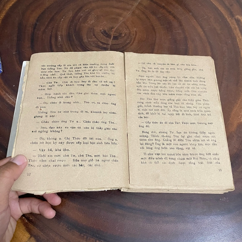 II Tựa sách: Nước Mắt Một Đời Người - Đỗ Kim Cuông - 1989 462828