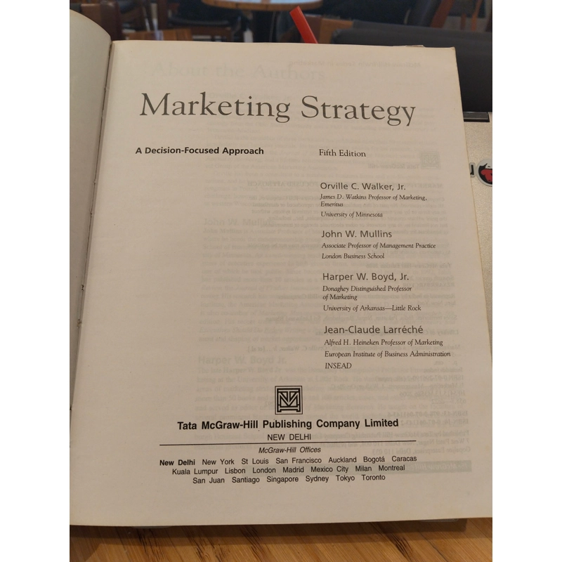 Marketing strategy - Chiến lược Marketing (Giá eBay và ship về 1400K, bán 319k) 525768