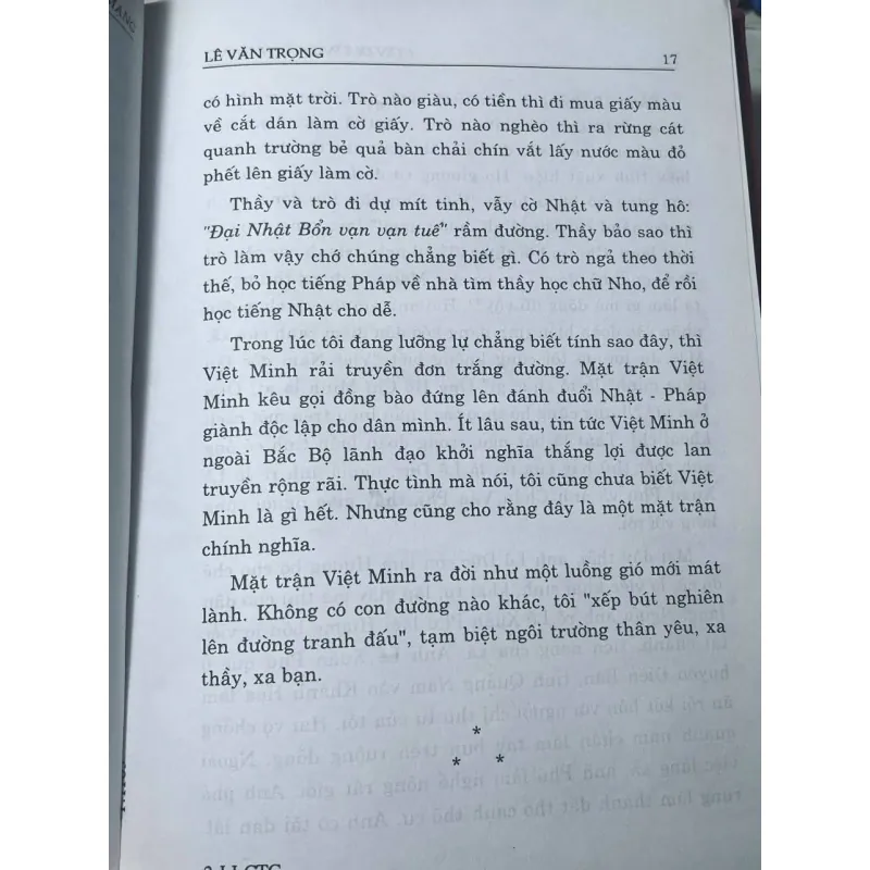 SÁCH LẶNG LẼ CÙNG THỜI GIAN 713360