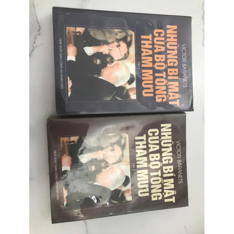 "NHỮNG BÍ MẬT CỦA BỘ TỔNG THAM MƯU" gồm Tập 1 và Tập 2 598094