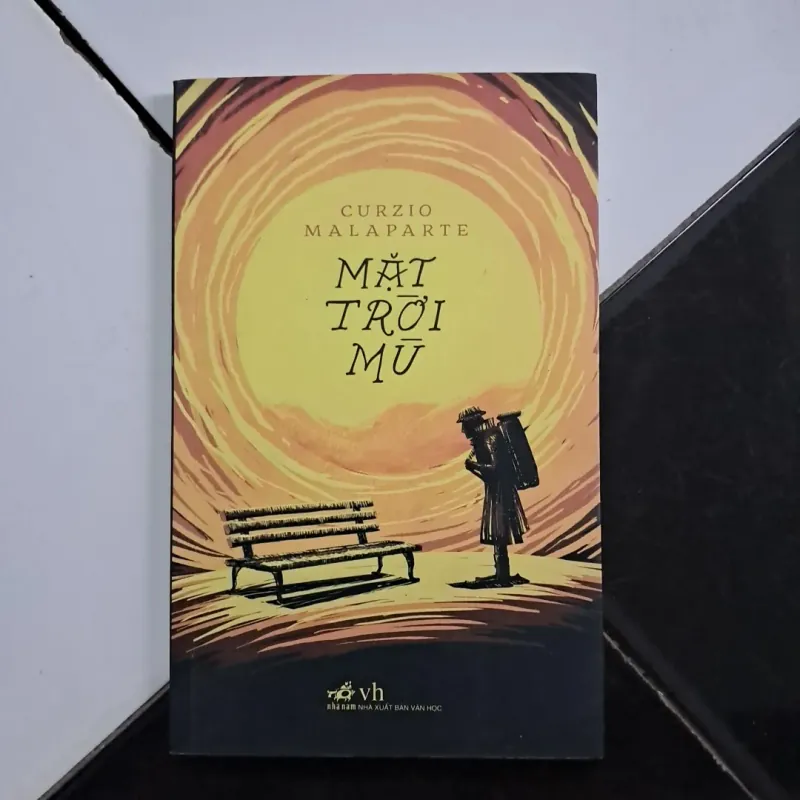 Mặt trời mù 1026696