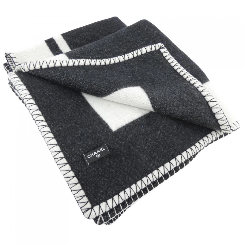 Chăn CHANEL - Hàng hiệu Authentic 832538