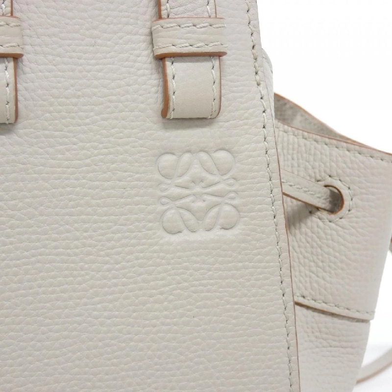 Túi đeo vai Loewe Hammock Drawstring Mini A538V07X10 611049