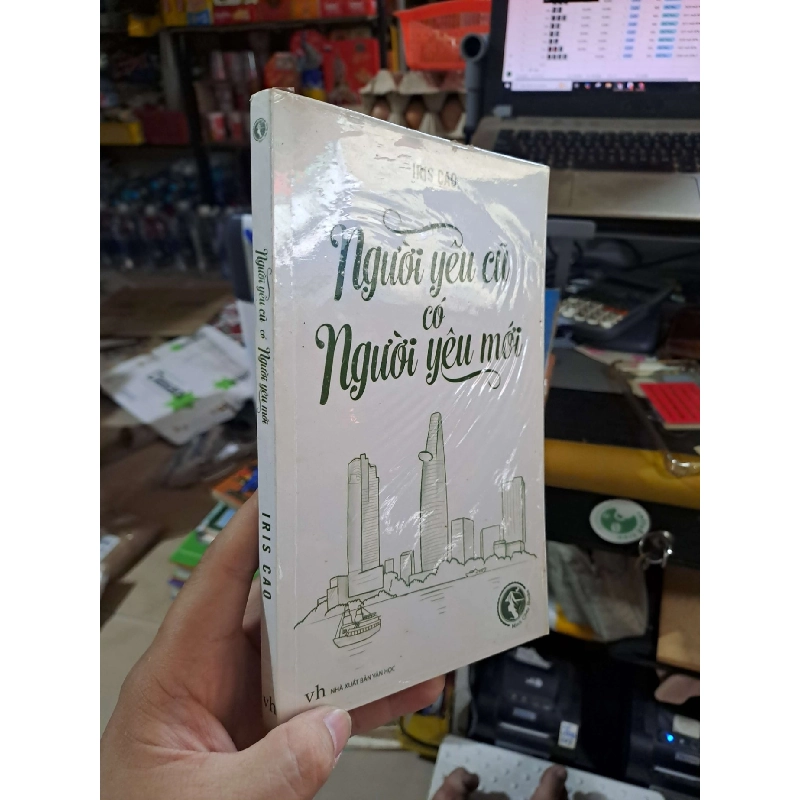 Người Yêu Cũ Có Người Yêu Mới - Iris Cao - 2014 mới 80% ố có chữ ký tác giả - VĂN HỌC - HCM3012 Blogmeo040226 794474