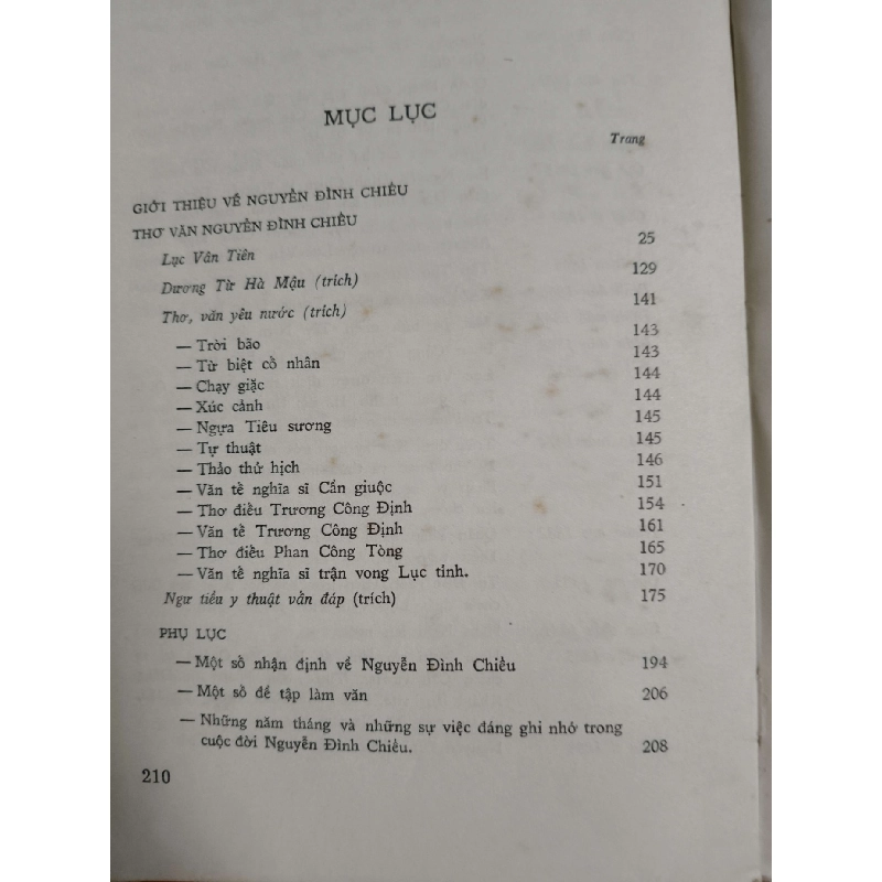 Thơ văn Nguyễn Đình Chiểu - 1973 - 210 trang - LỊCH SỬ - CHÍNH TRỊ - TRIẾT HỌC - SVHBACHUACHESVHANTQ3112-112 924699
