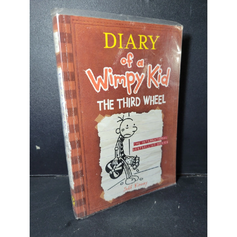 Diary of a wimpy kid 7 The third wheel mới 90% bẩn nhẹ HCM1001 Jeff Kinney NGOẠI VĂN Oreka-Blogmeo 21225 388642