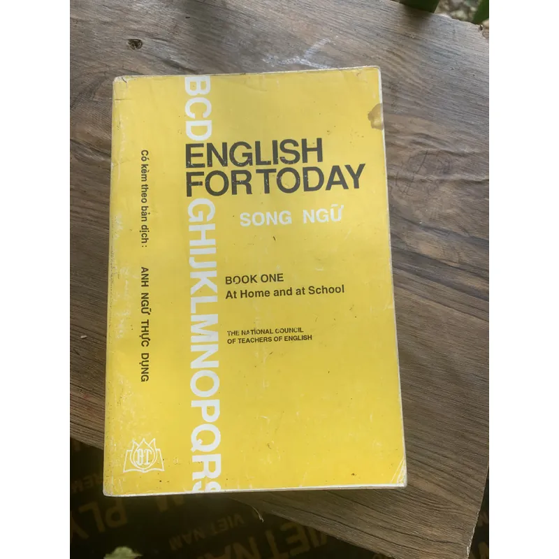 Song ngữ: English for Today, book one  735410