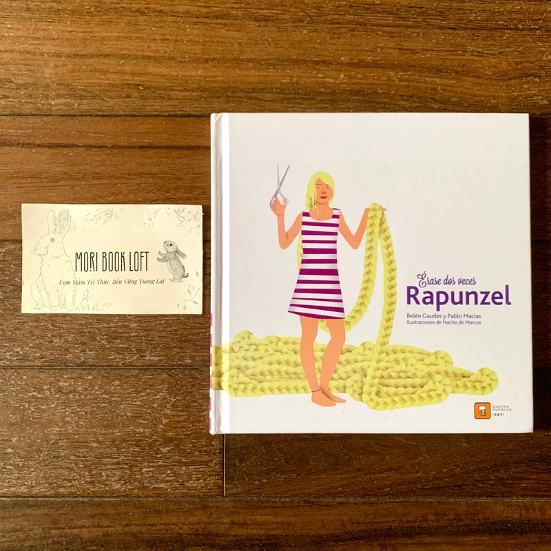 Sách Tiếng Tây Ban Nha Érase dos veces Rapunzel, Used, Bìa cứng, Like New 538143