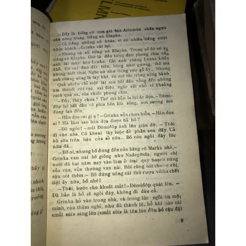 Trên mảnh đất người đời - Anatôli Ivanốp 928398