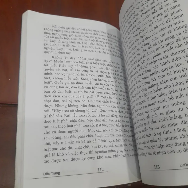 Đắc Trung luận vê Sống & Chết (tập tùy bút) 1022888