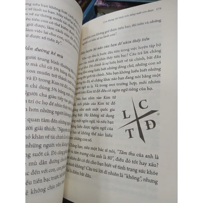 TRỌN BỘ 13 TẬP DẠY CON LÀM GIÀU -  ROBERT T. KIYOSAKI 932677