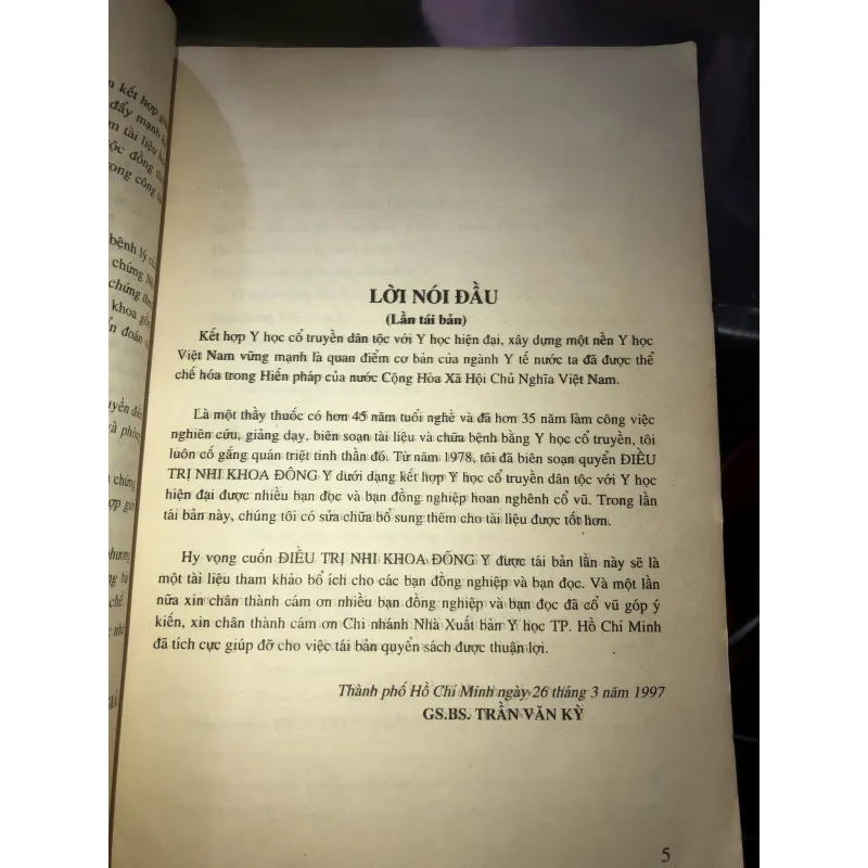 Điều trị nhi khoa đông y - GS. BS. Trần Văn Kỳ 1029232
