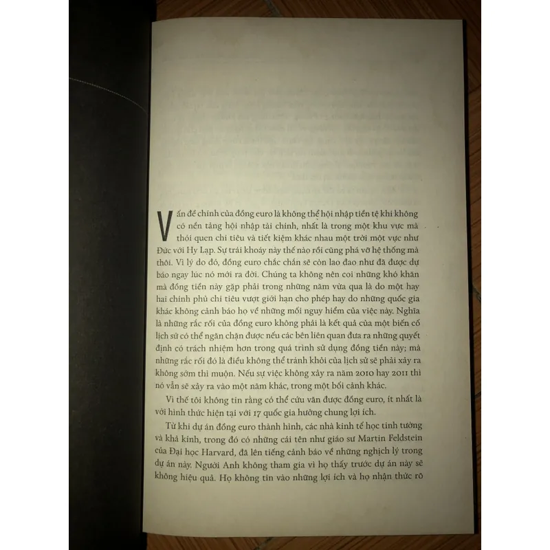 Ông già nhìn ra thế giới  687935