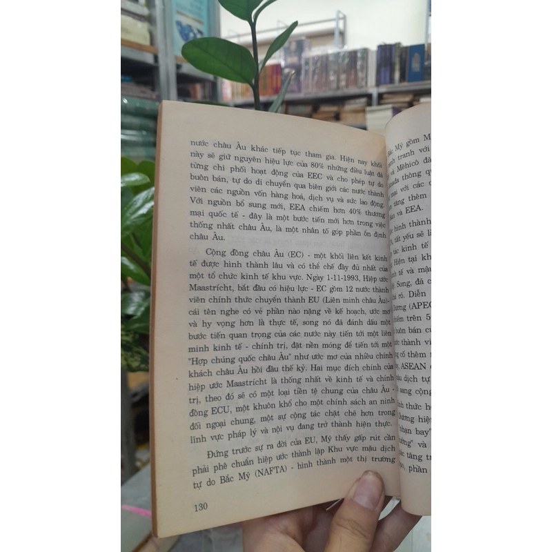 TIẾN TRÌNH THỐNG NHẤT TIỀN TỆ CỦA EU 443284
