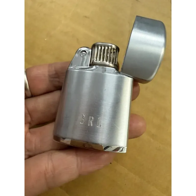 bật lửa xăng đá  RONSON  USA 956983