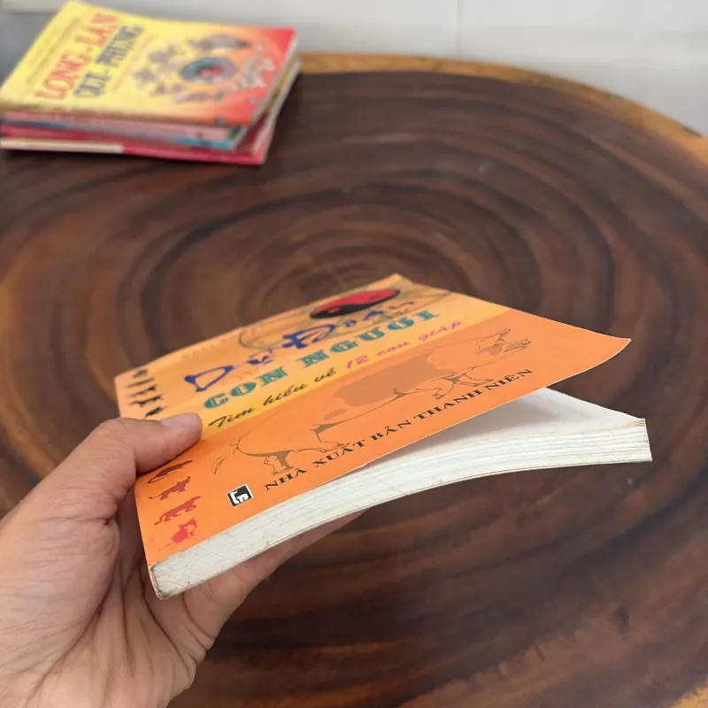 II Dự Đoán Về Con Người, Tìm Hiểu Về 12 Con Giáp - NELL SOMERVILLE - 2006 1020029