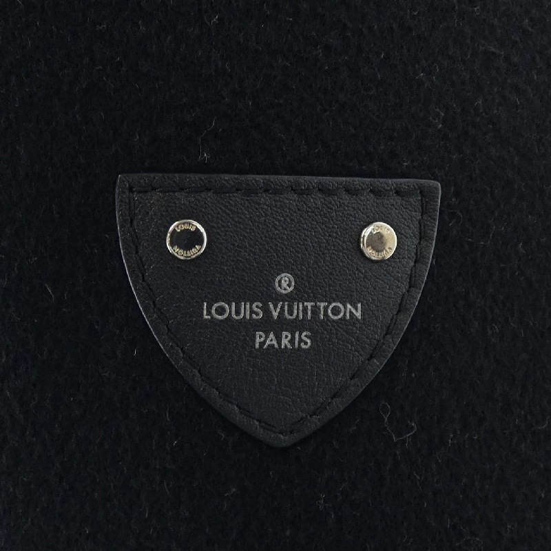 Áo khoác có mũ LOUIS VUITTON FGCO40QWE - Hàng hiệu Authentic 823311