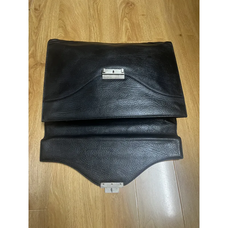 Clutch nam công sở 34*25*5 da thật 2hand 992592